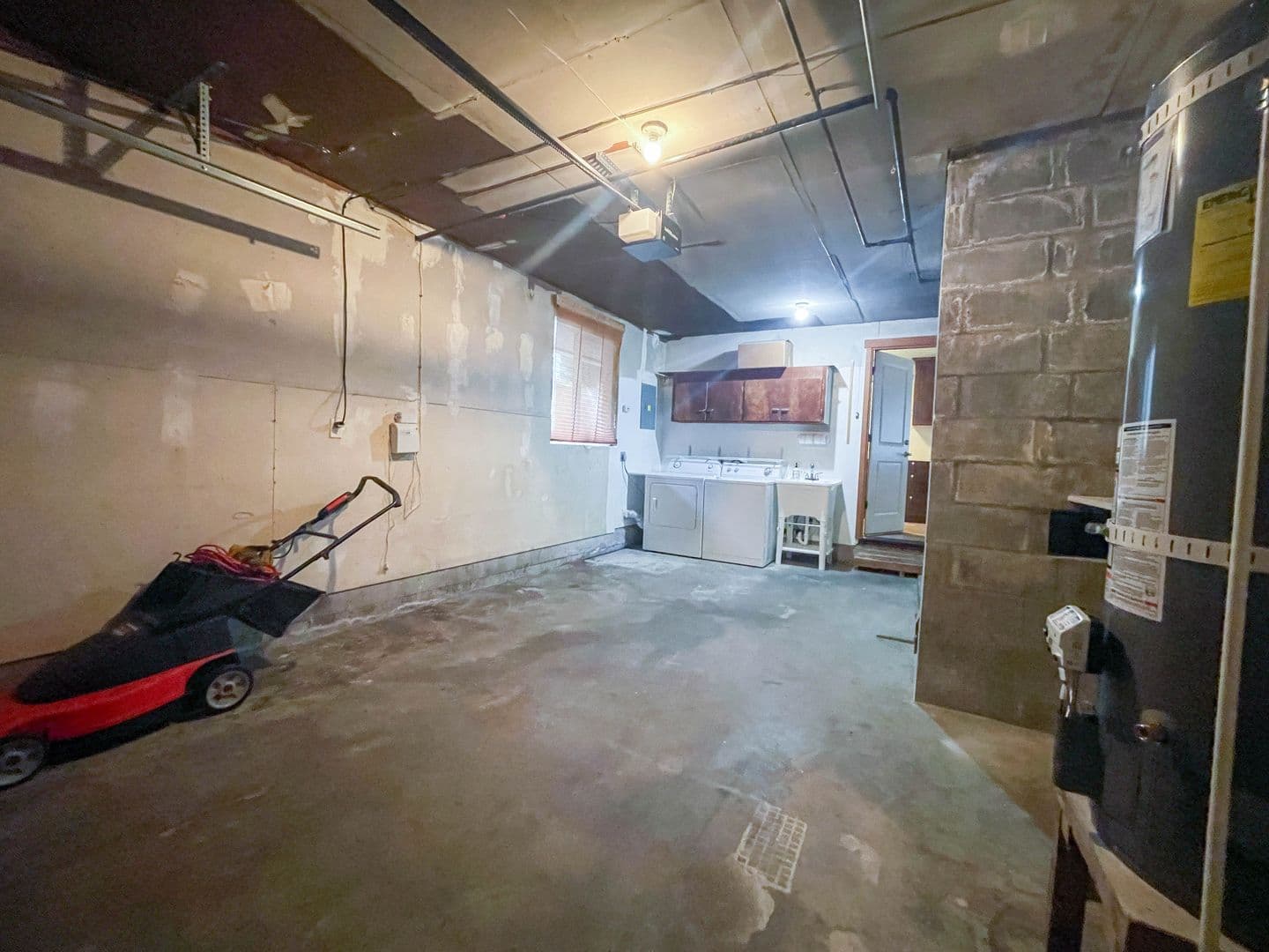 Shoreline House: 1334 N 180th Street