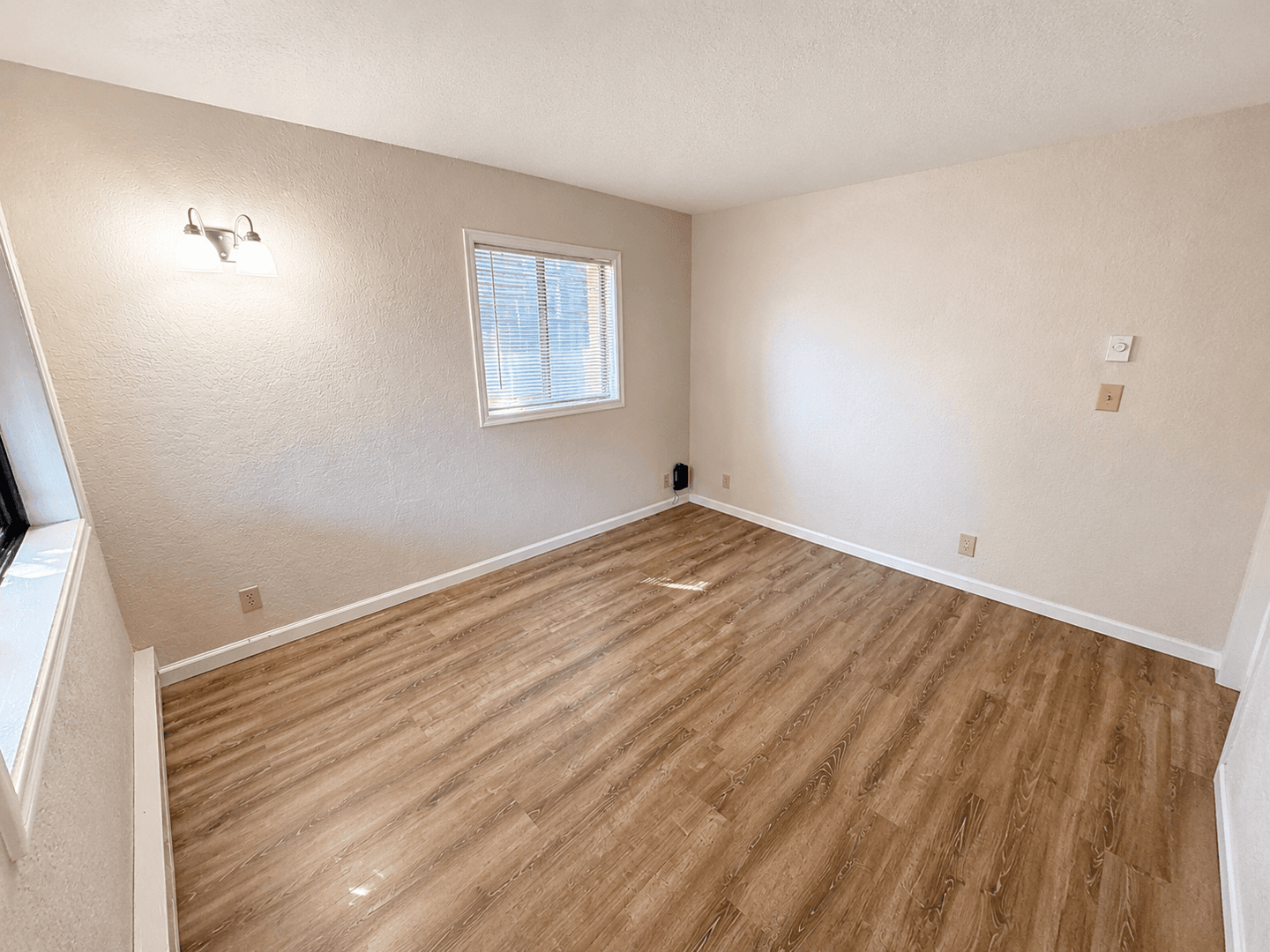 Seattle Condo: 4209 37th Ave S #B