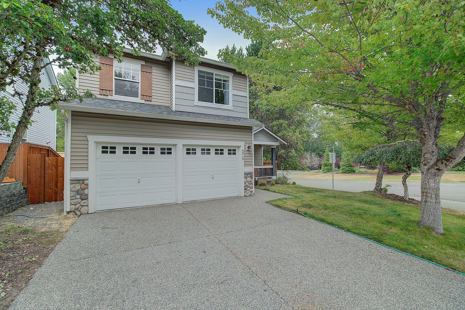 Everett House: 4919 148th Place SE