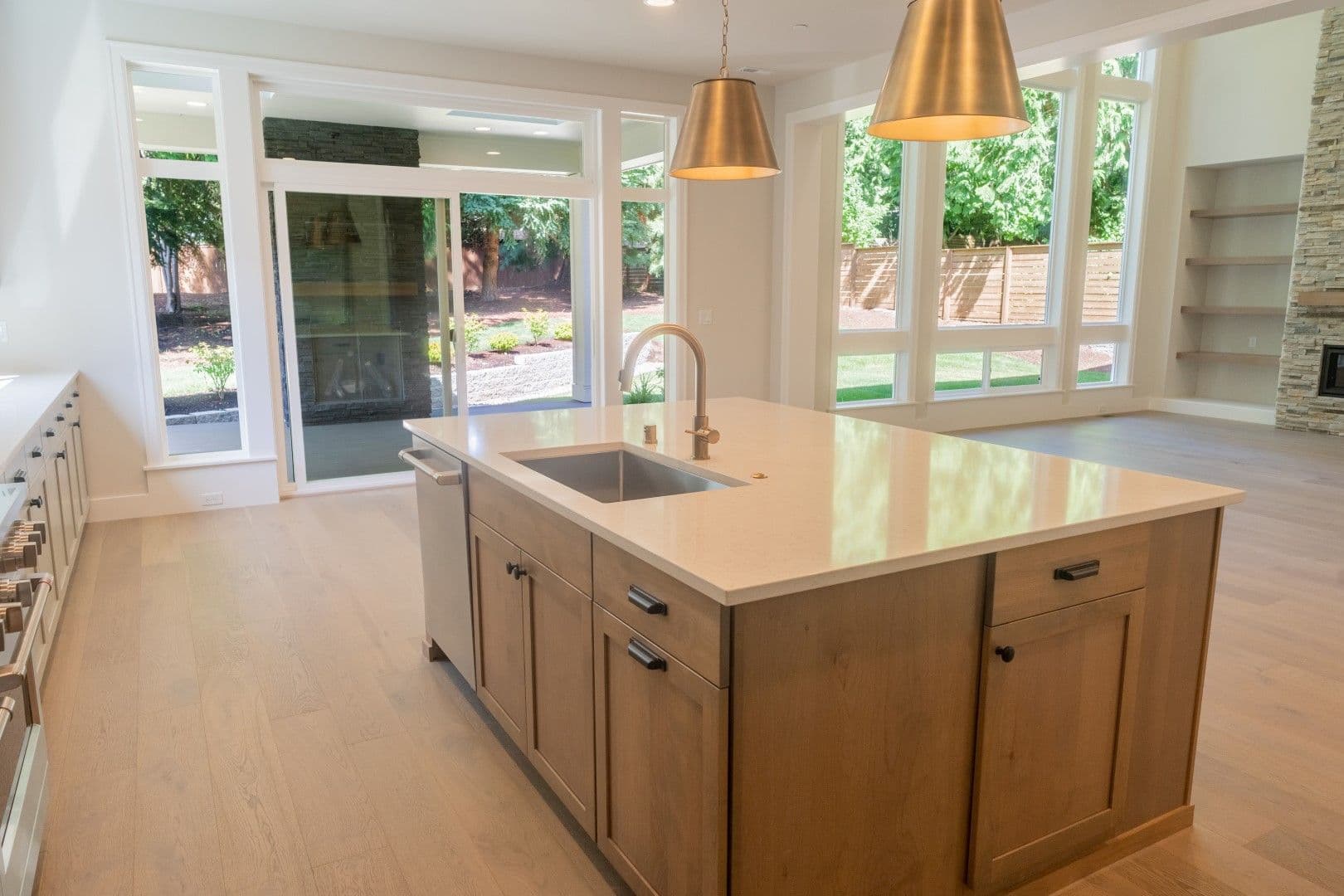 Kirkland House: 10420 NE 112th St