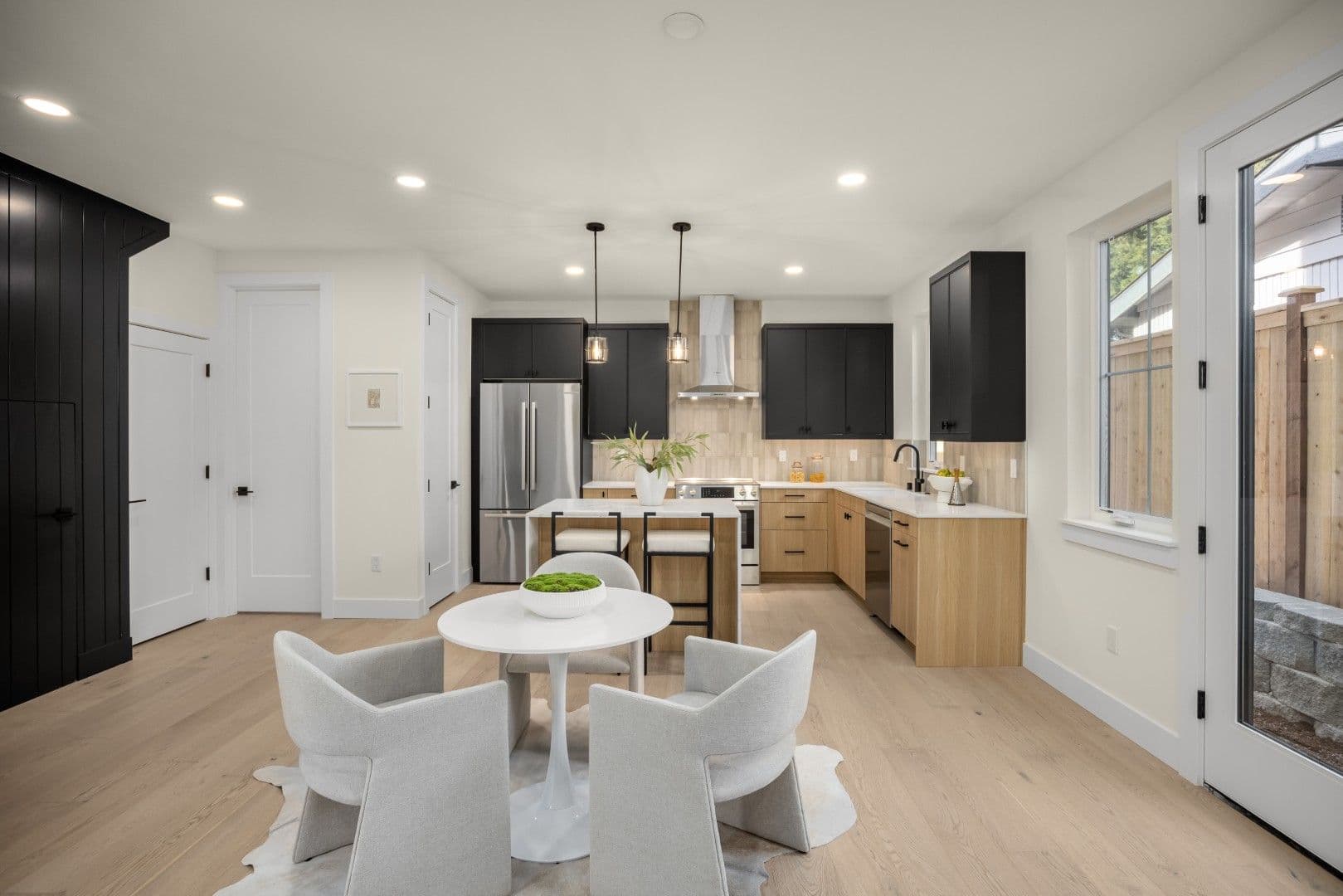 Kirkland House: 13810 84th Lane NE