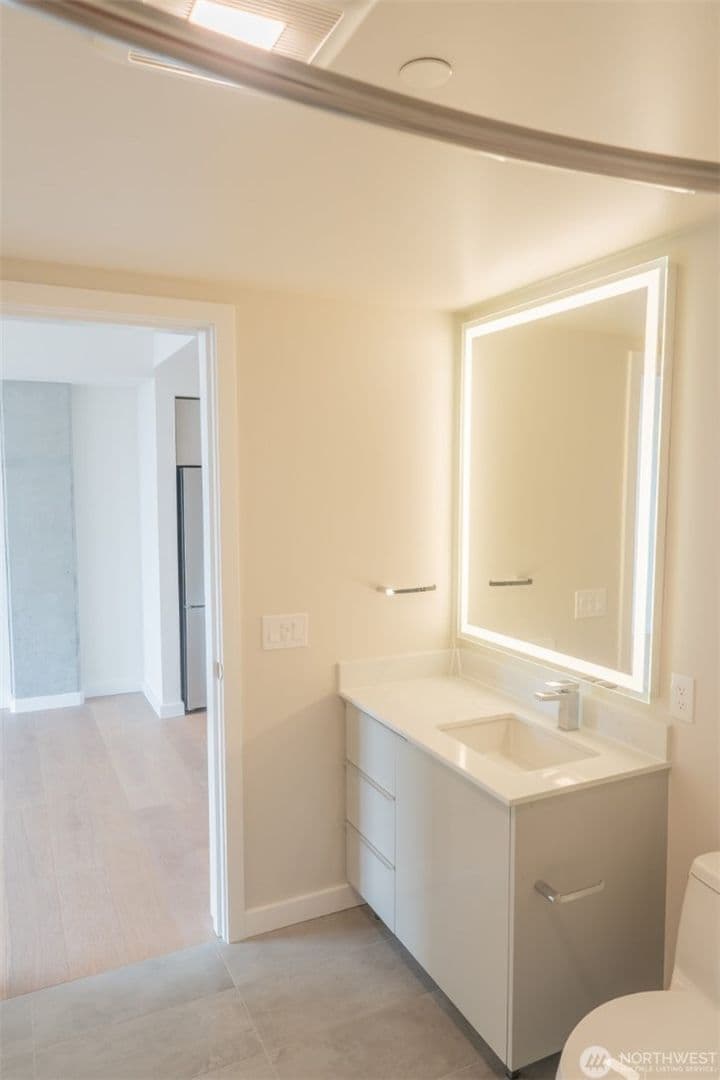 Seattle Condo: 450 S Main Street #1605