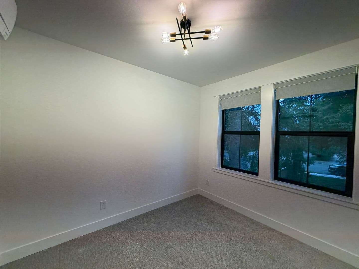Kirkland House: 8013 131st Place NE