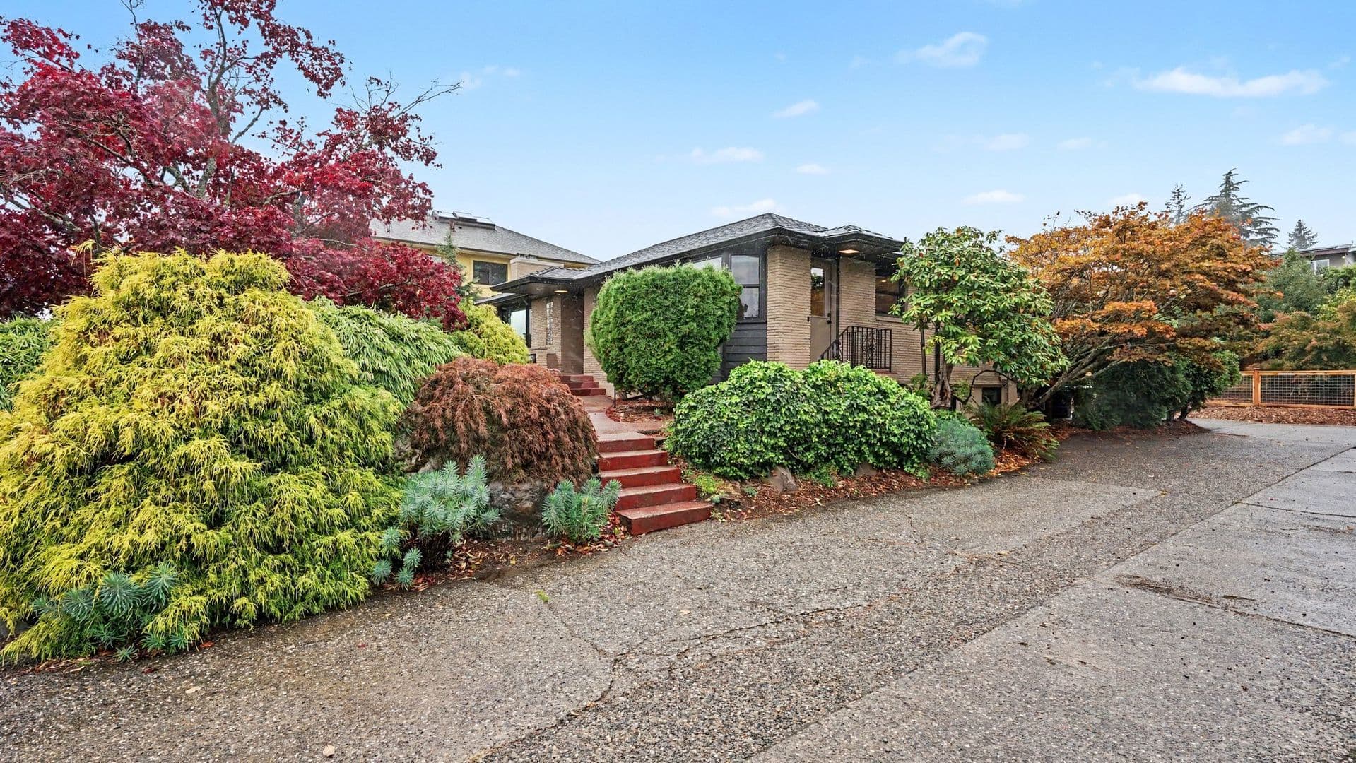 Seattle House: 10680 Marine View Drive SW