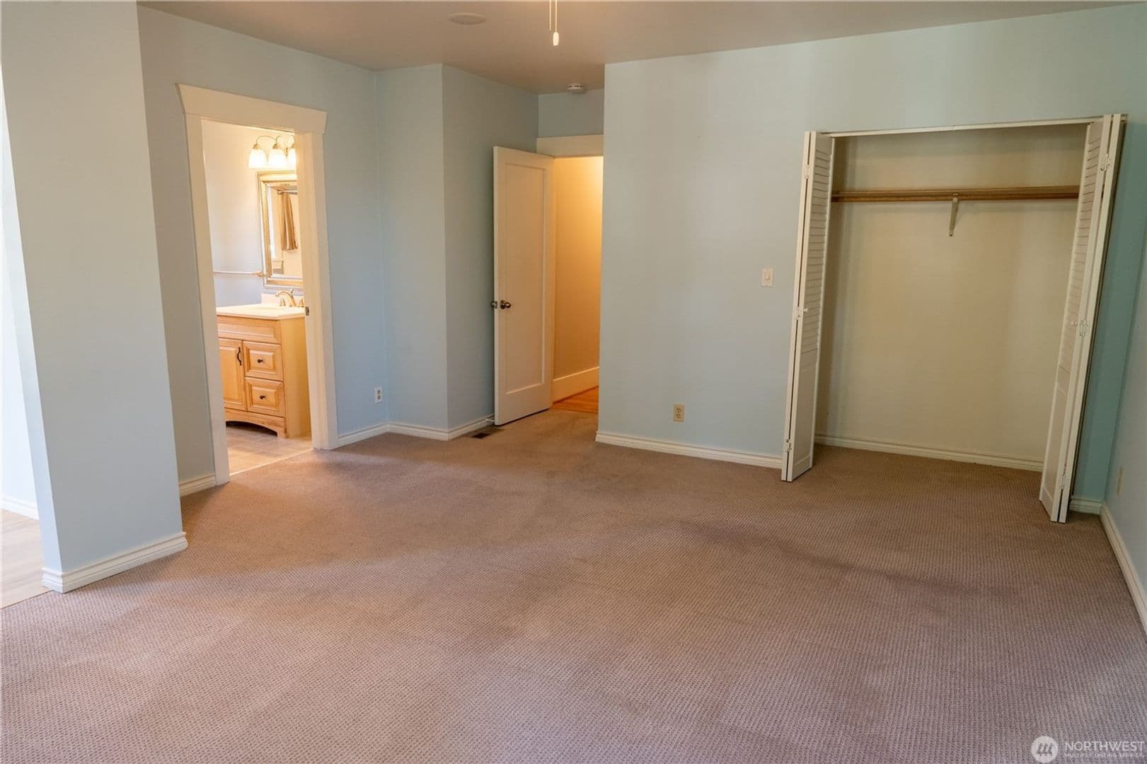 Seattle House: 6910 37th Ave SW