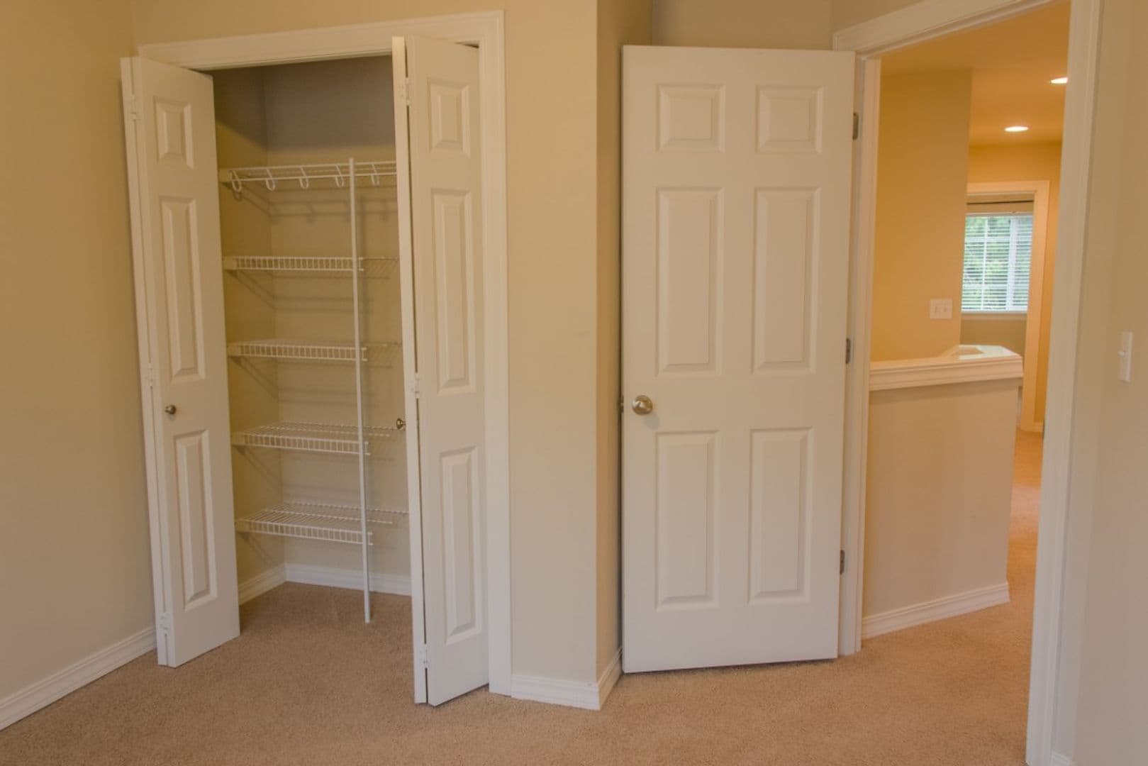 Bothell House: 24036 39th Lane SE