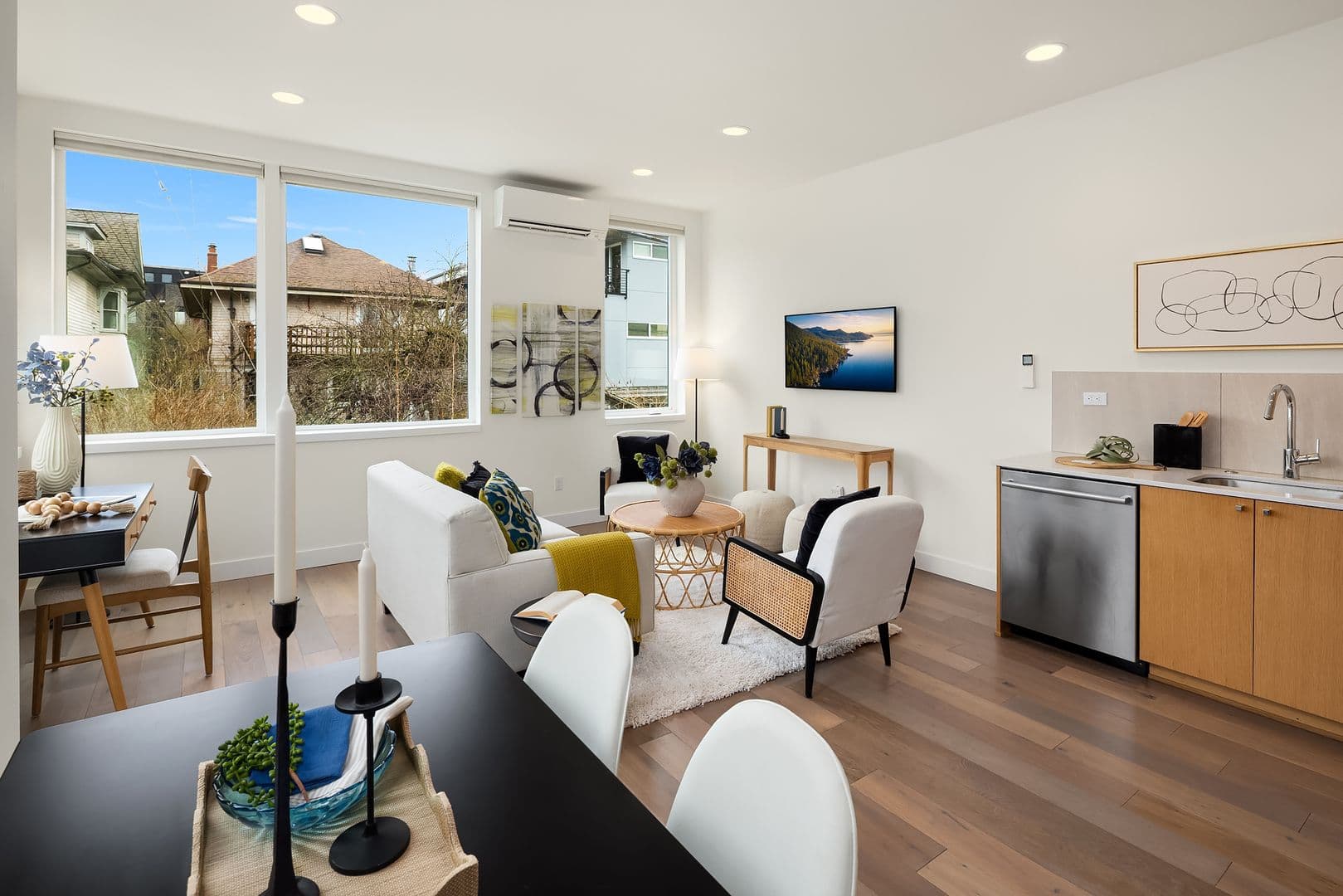 Seattle Townhome: 119 18th Avenue E #A