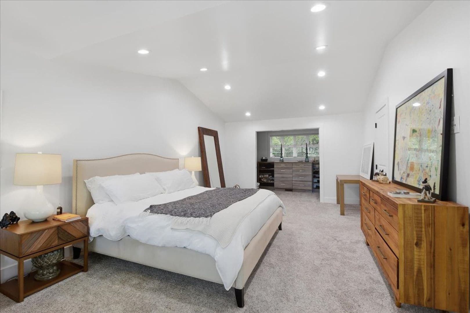 Medina House: 631 84th Avenue NE