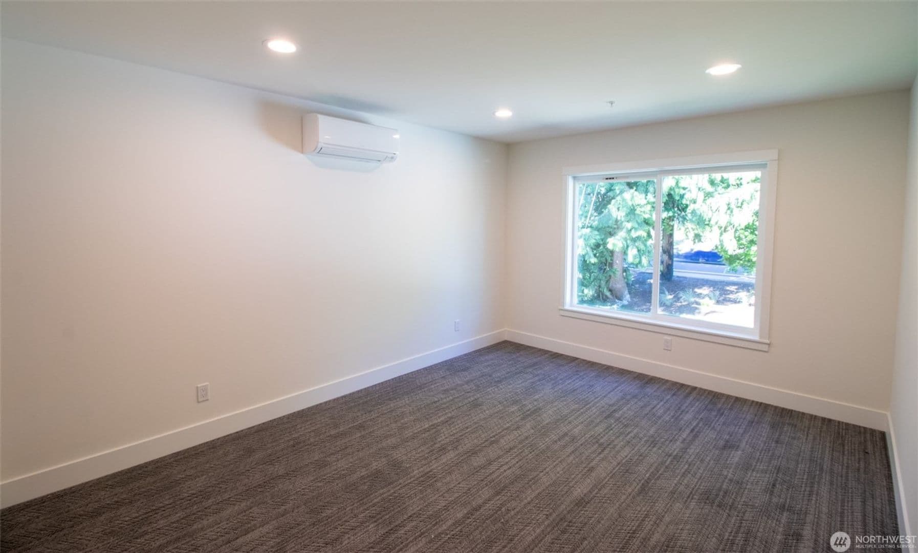 Redmond House: 7912 140th Avenue NE