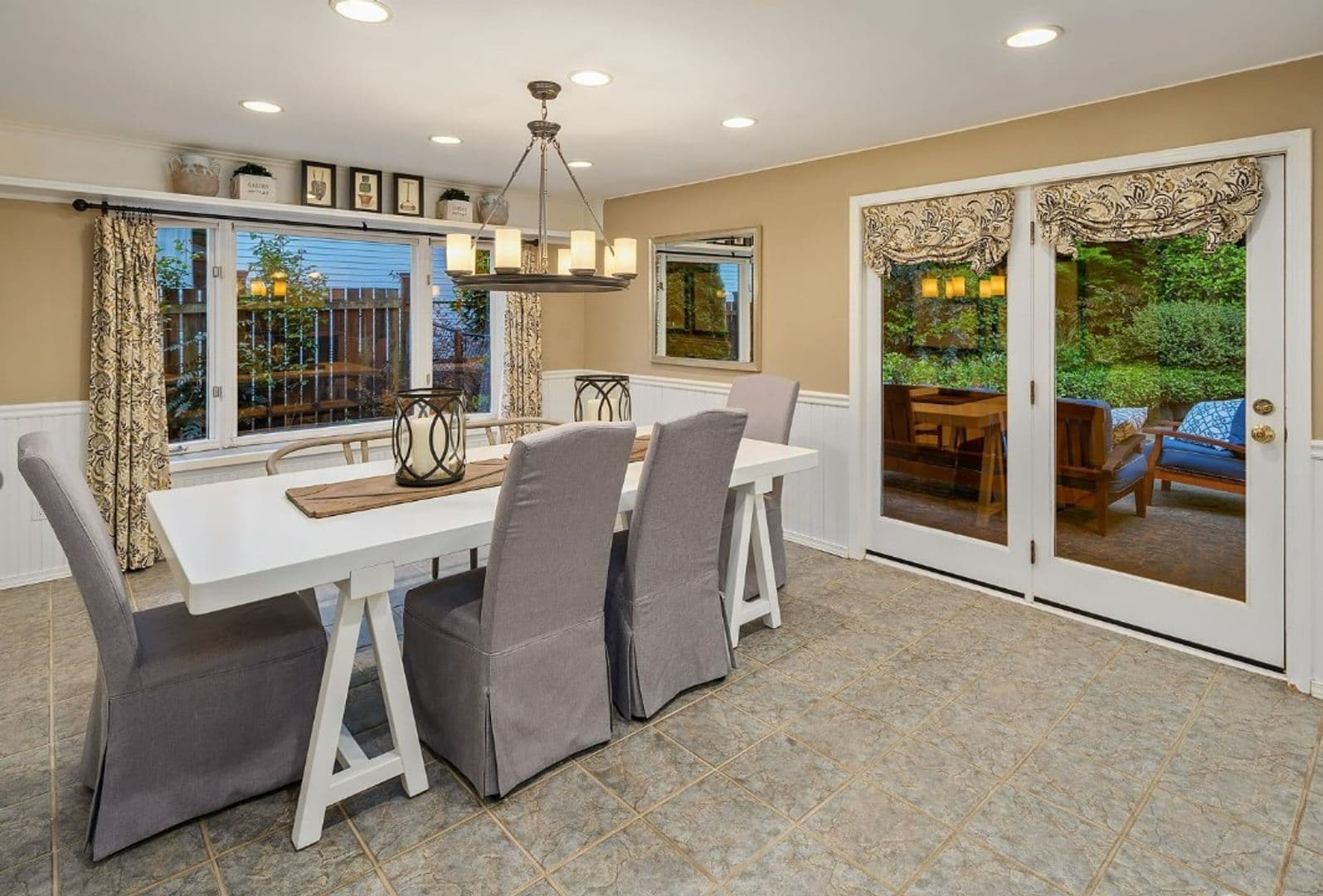 Medina House: 2647 80th Ave NE