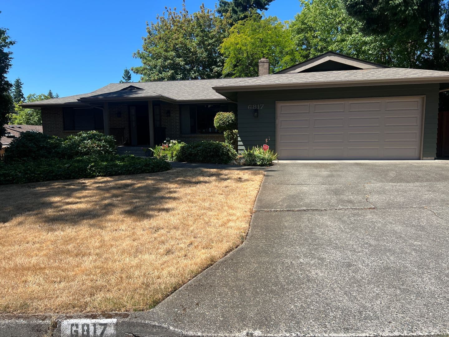 Bellevue House: 6817 129th Pl SE