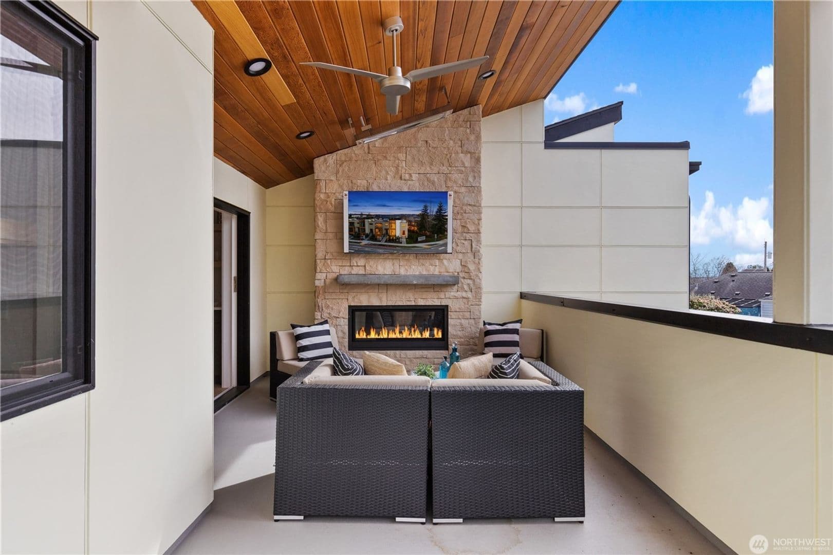 Kirkland House: 1309 Market Street