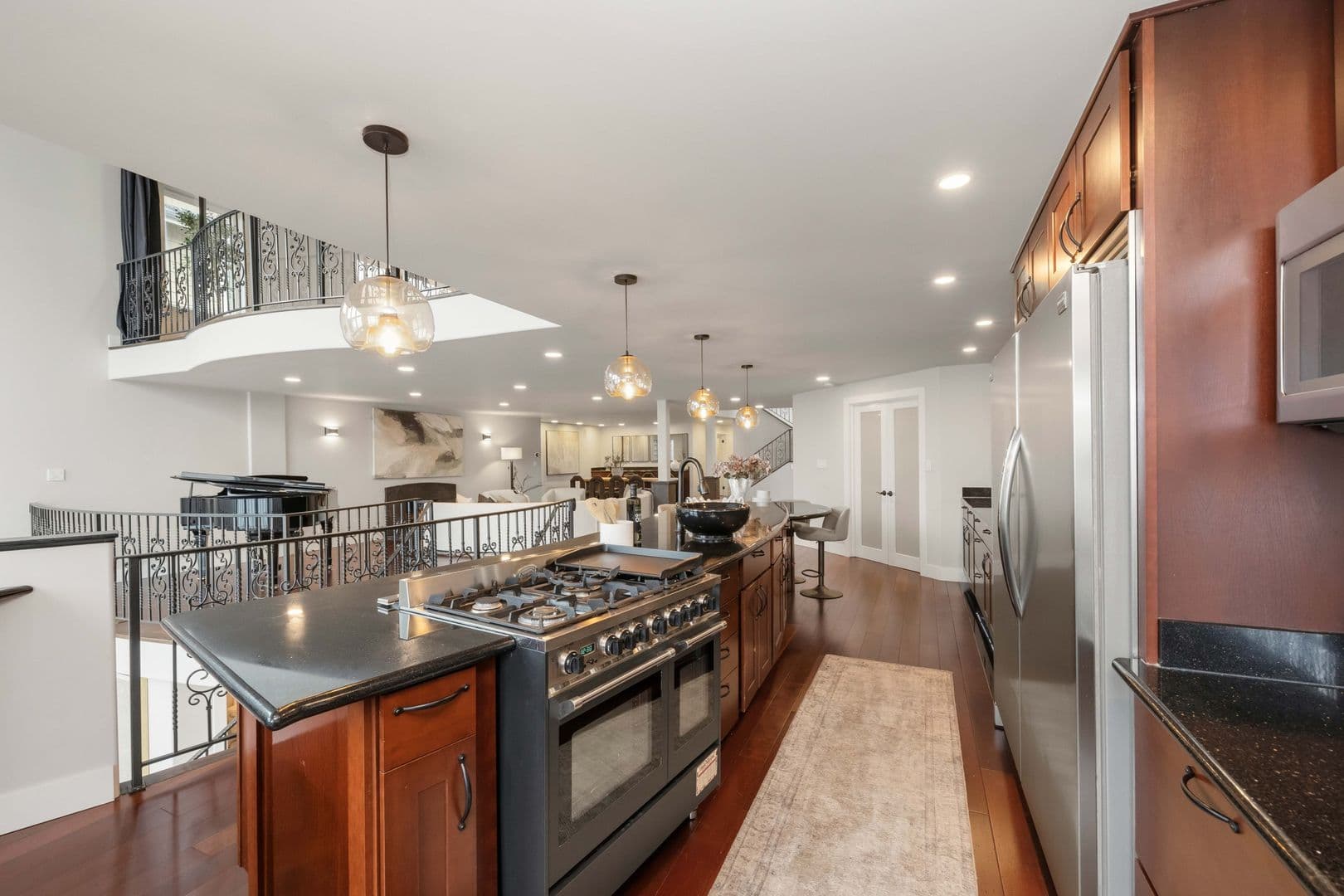 Bellevue House: 17714 SE 40th Place