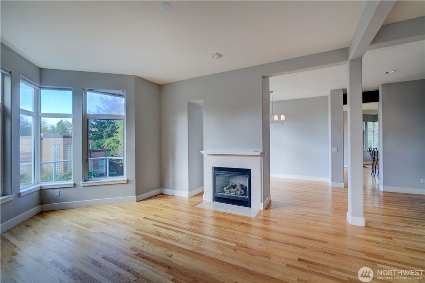 Kirkland House: 9425 110th Place NE