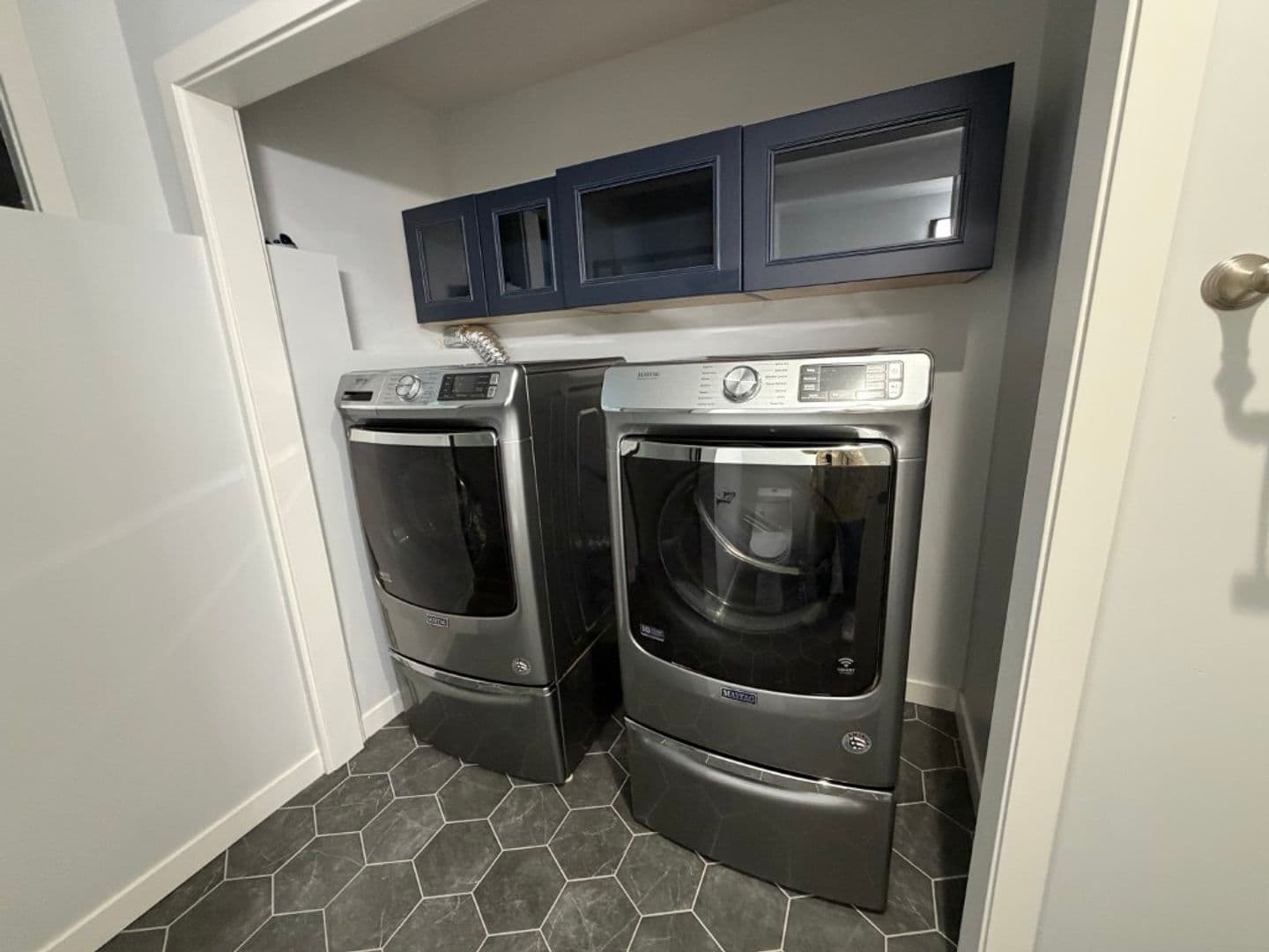 Kirkland House: 11721 NE 75th Place