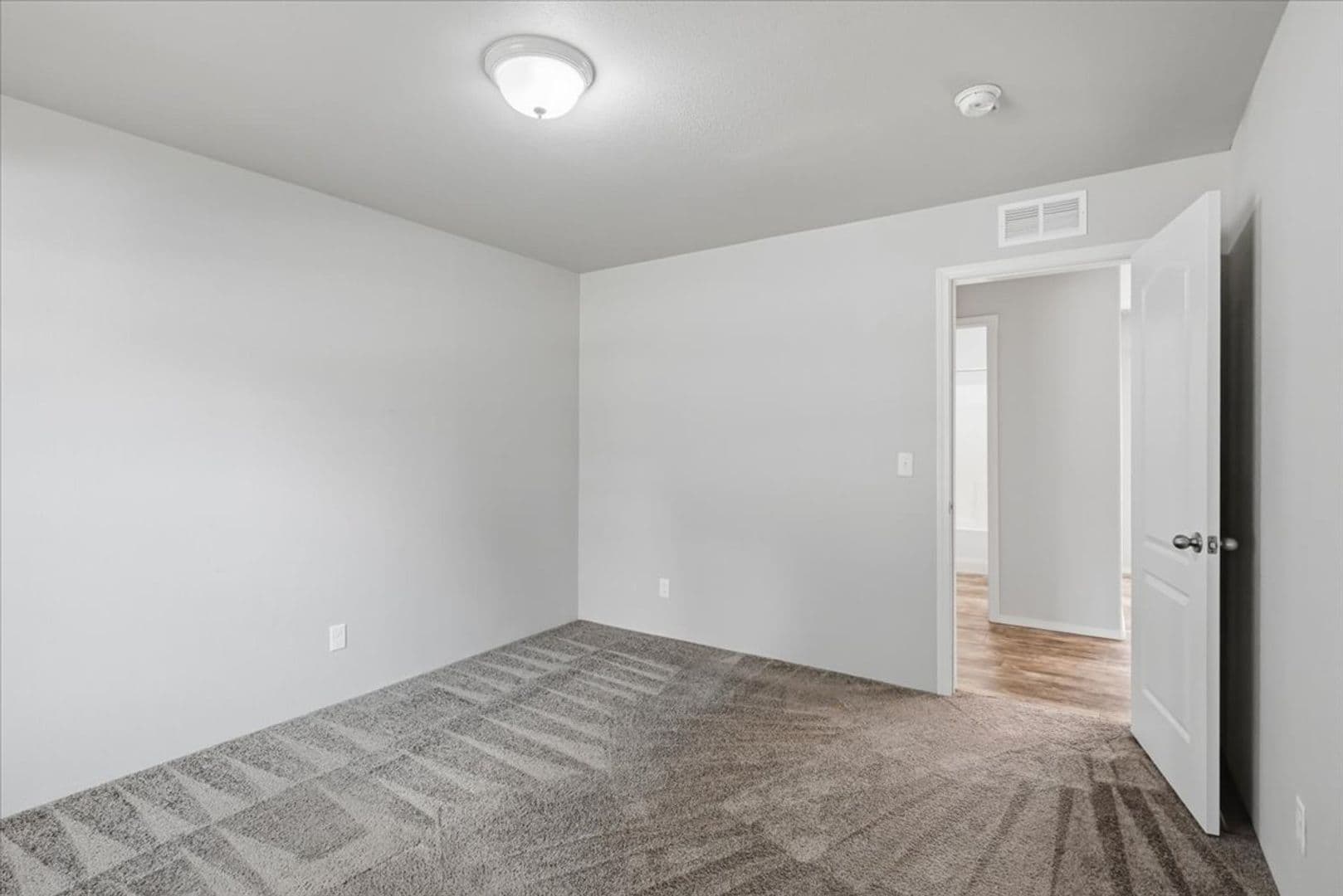 Granite Falls House: 13012 View Place