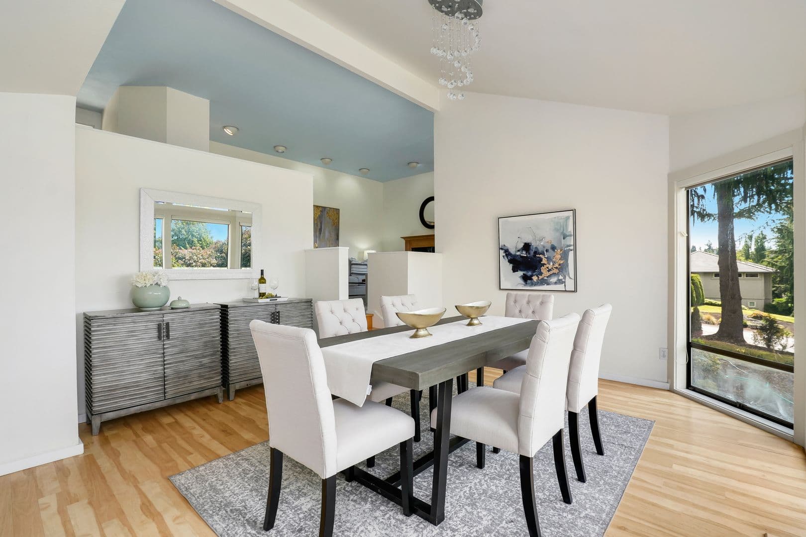 Clyde Hill House: 8808 NE 14th Street