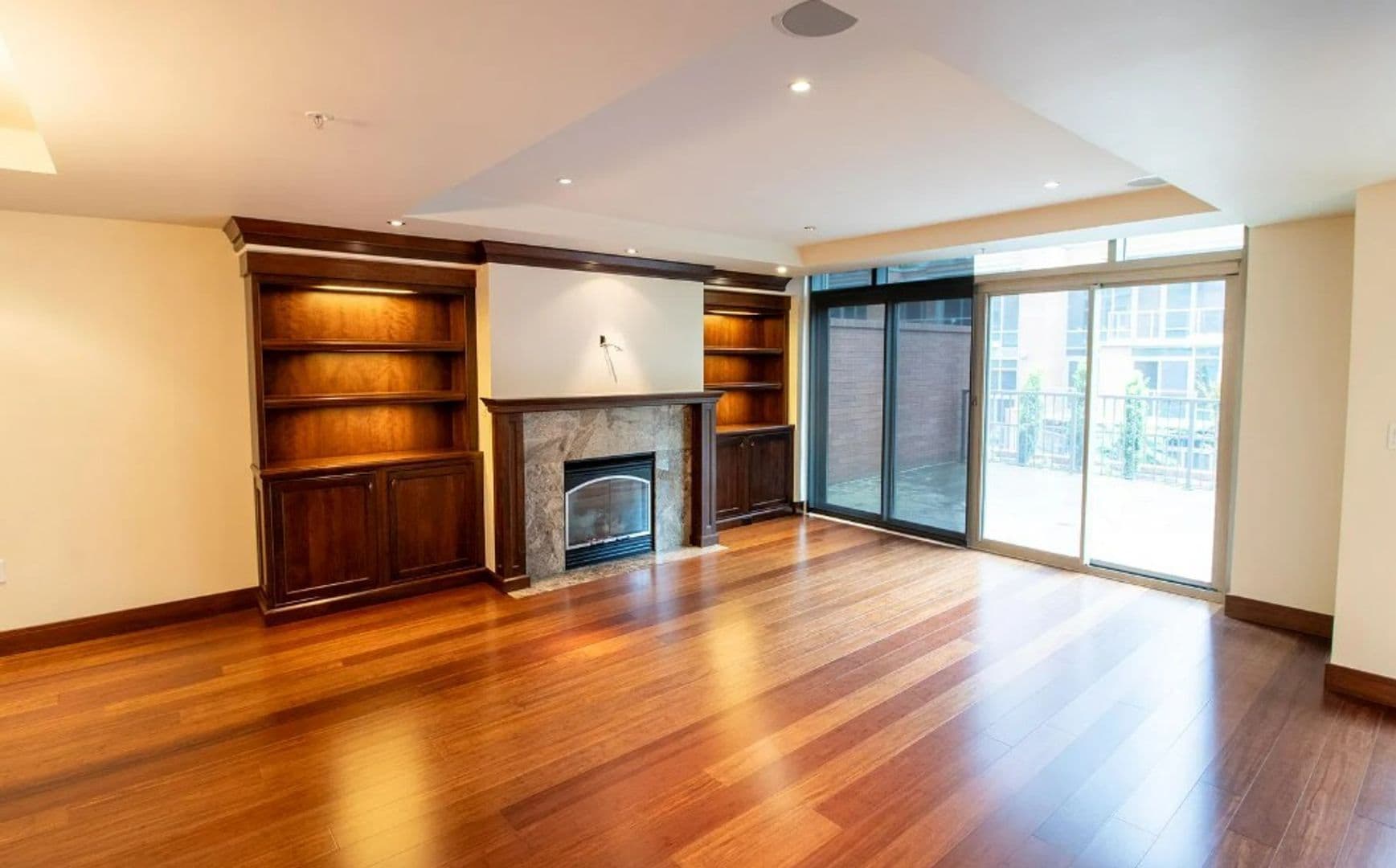 Bellevue Townhome: 10660 NE 9th Place