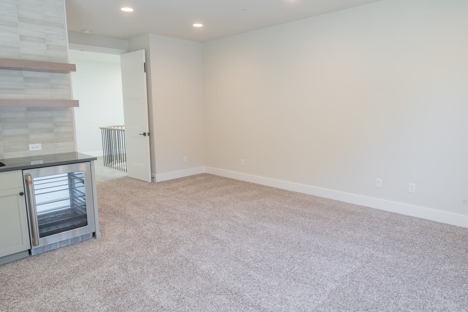Kirkland House: 10420 NE 112th St