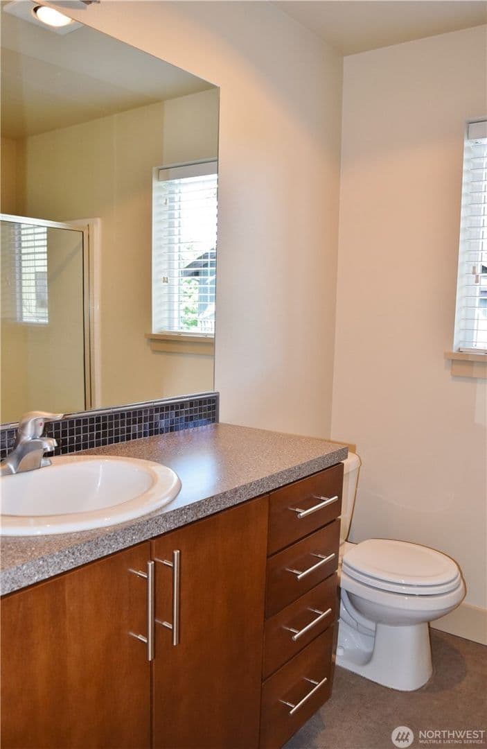 Seattle Townhome: 935 N 98th Street #A