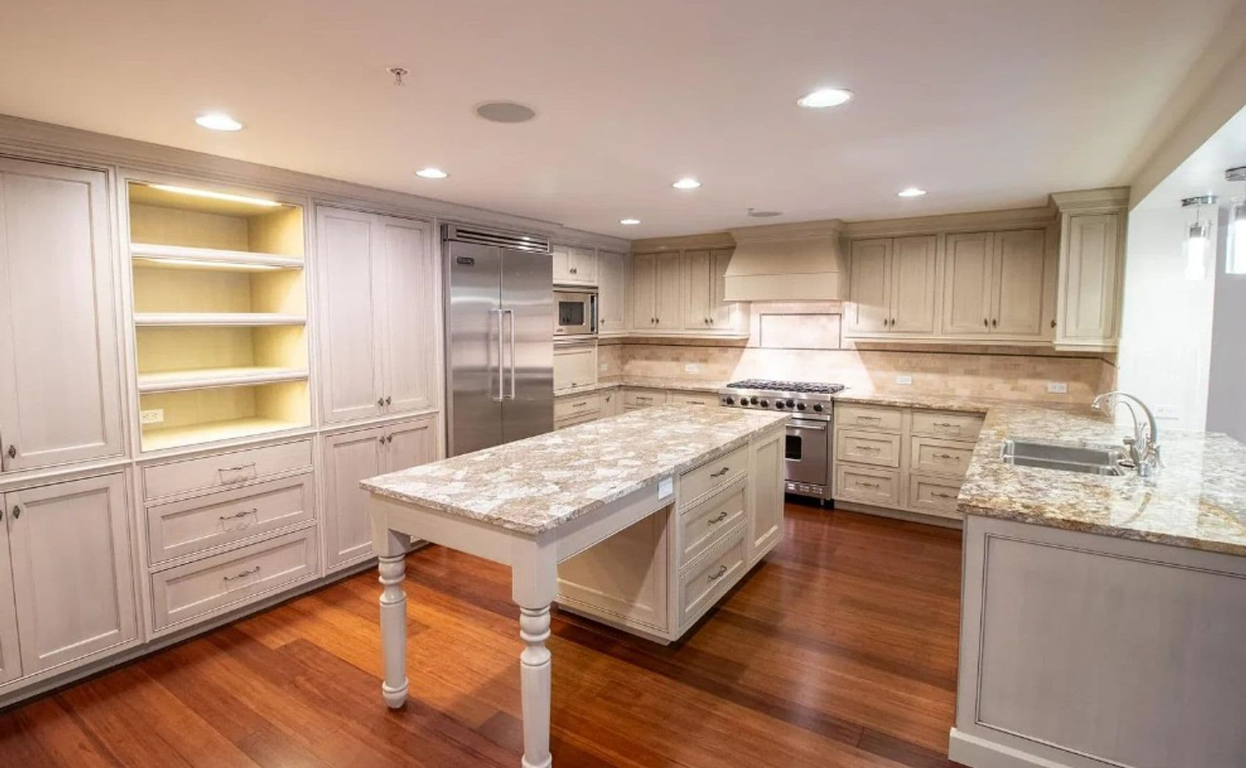 Bellevue Townhome: 10660 NE 9th Place