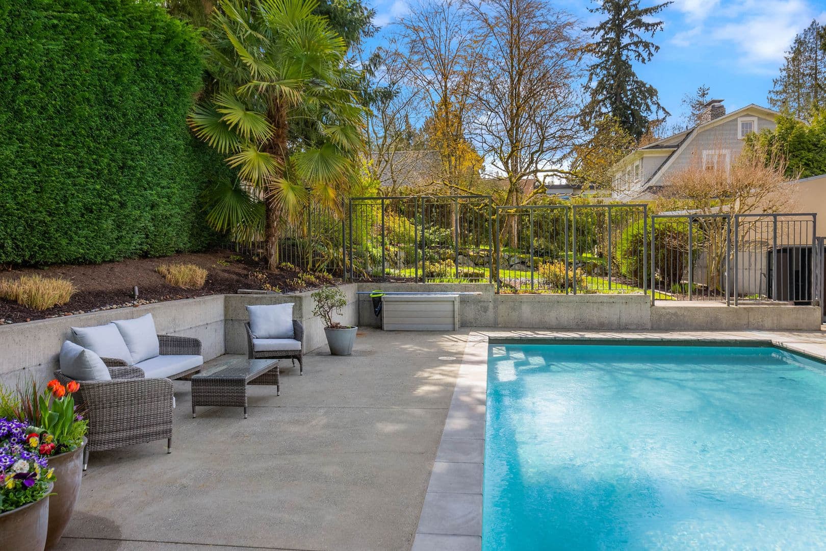 Yarrow Point House: 4218 92nd Avenue NE