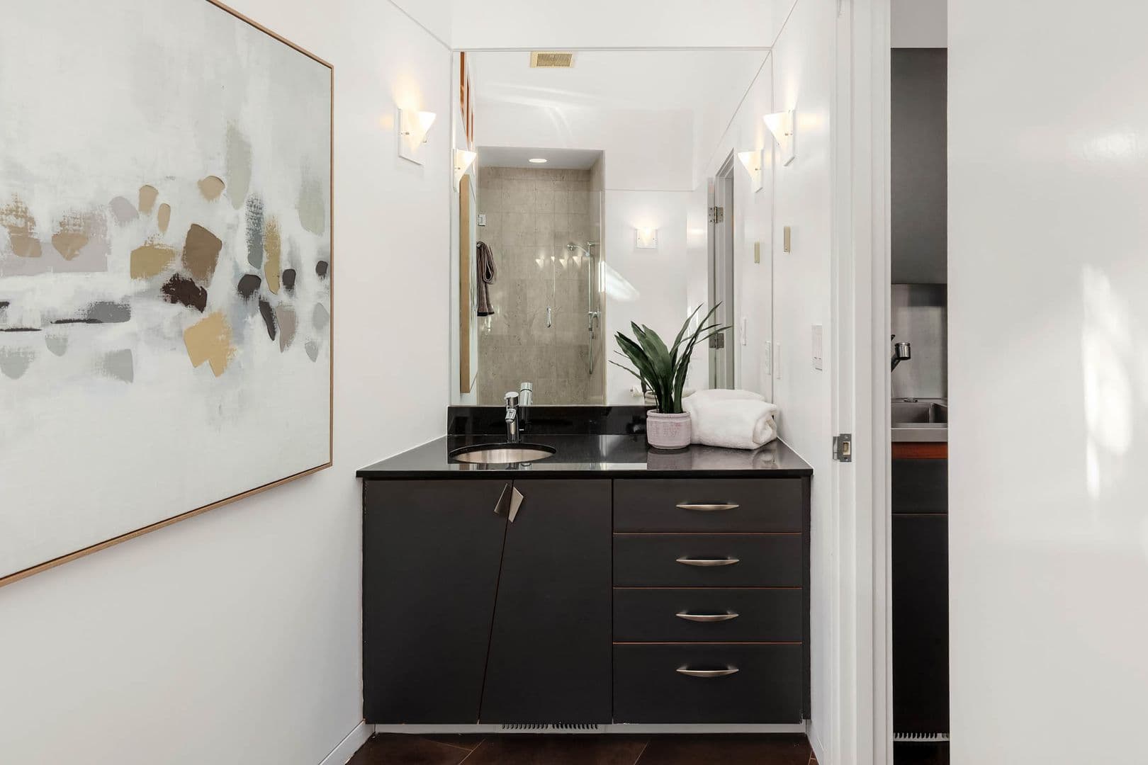 Yarrow Point House: 4218 92nd Avenue NE