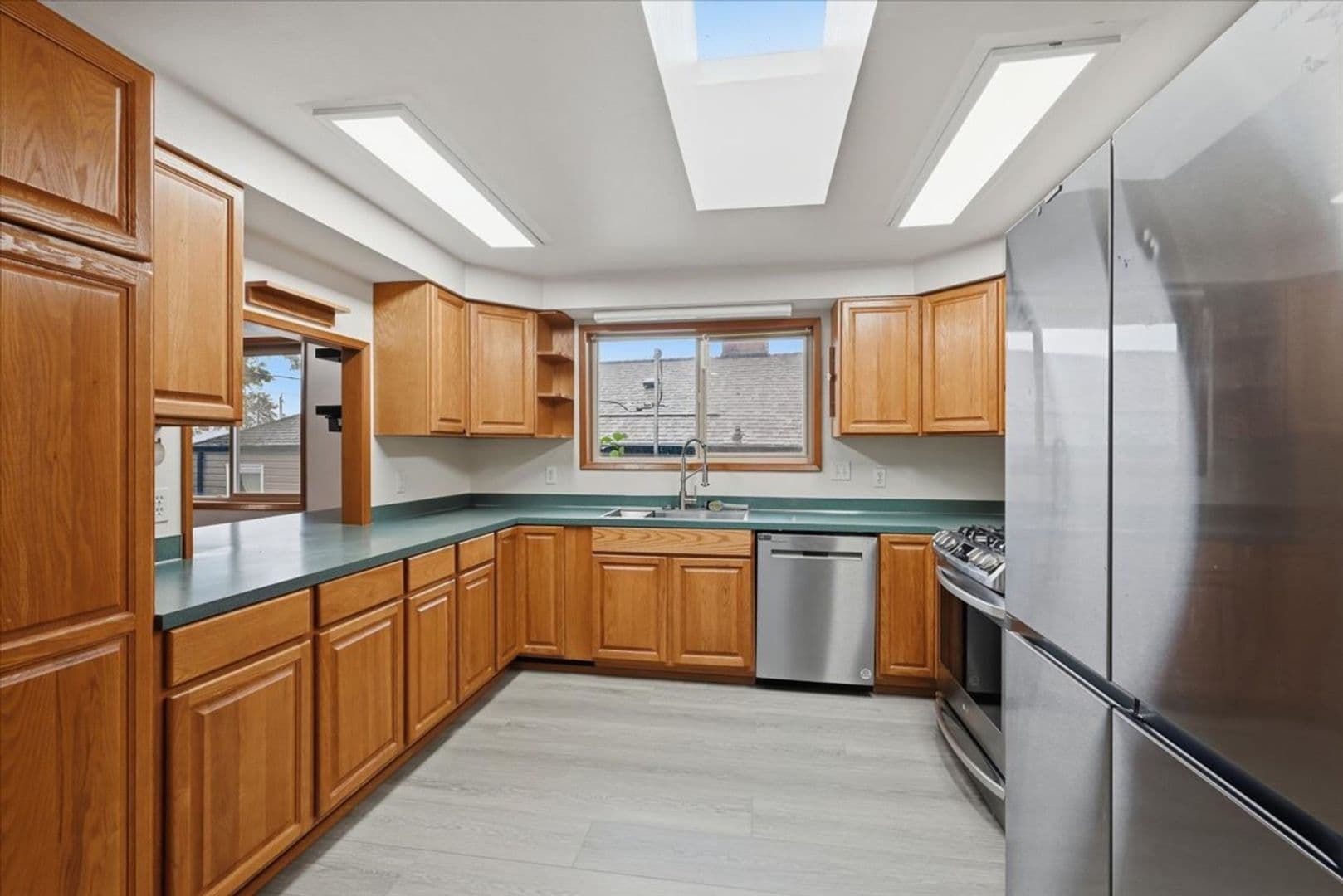 Seattle House: 11048 Lotus Place S