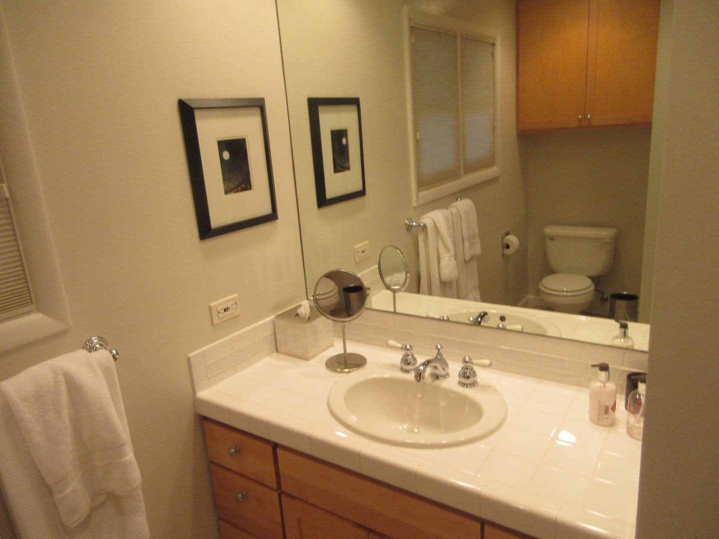 Clyde Hill House: 8831 NE 28th St