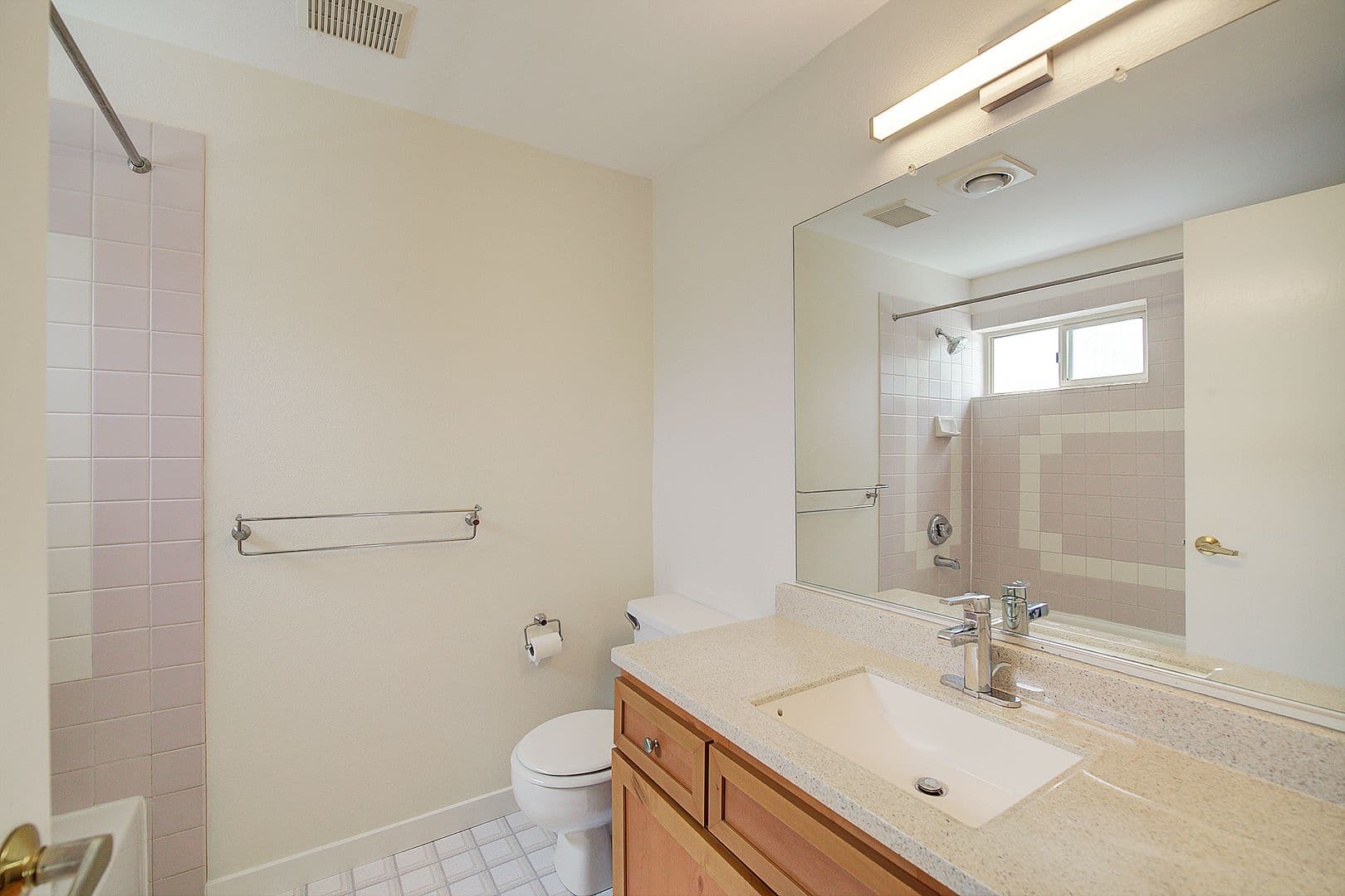 Kirkland Townhome: 10248 NE 138th Place #B3