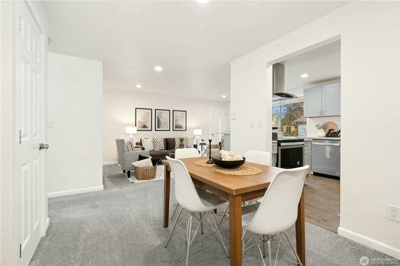 Edmonds Condo: 7909 218th St SW #6