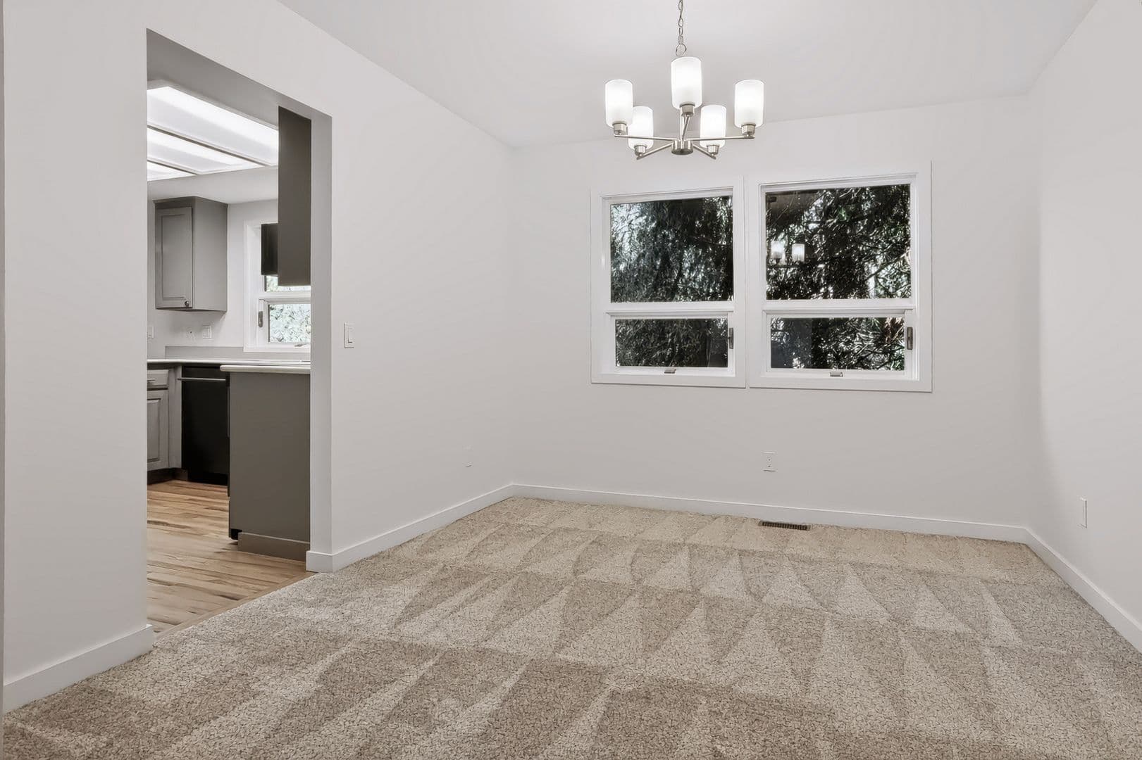 Kirkland House: 10418 114th Place NE