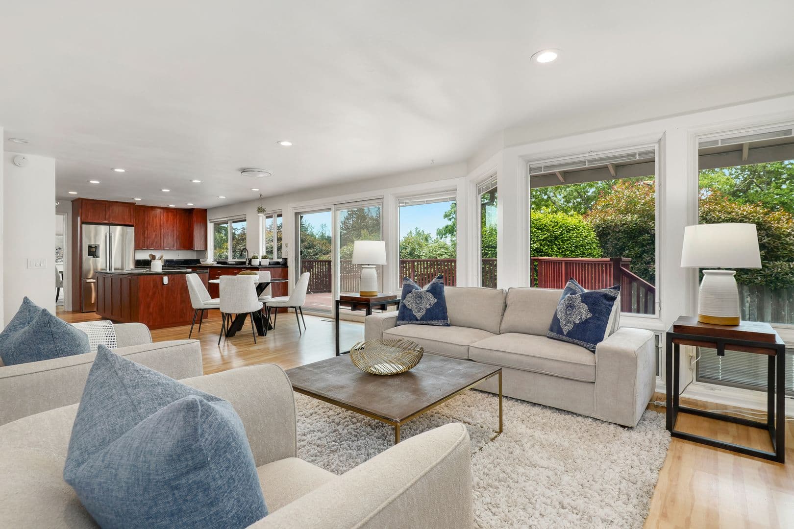 Clyde Hill House: 8808 NE 14th Street