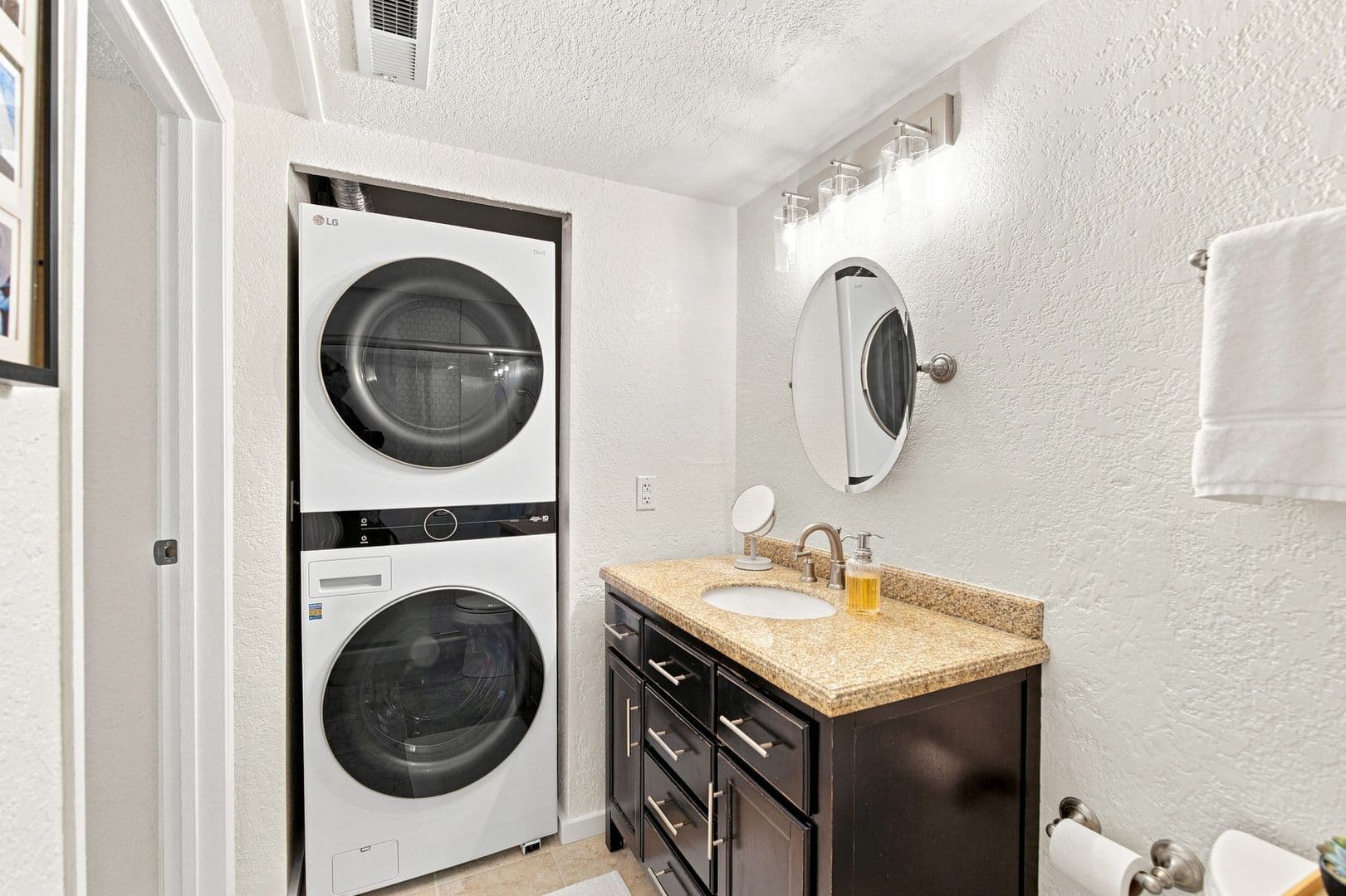 Kirkland Condo: 9926 NE 116th Street #302