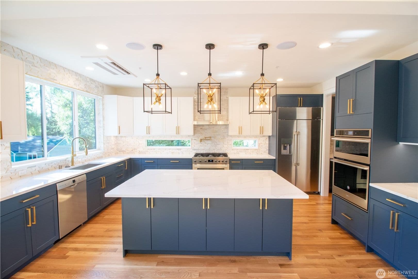 Redmond House: 7912 140th Avenue NE