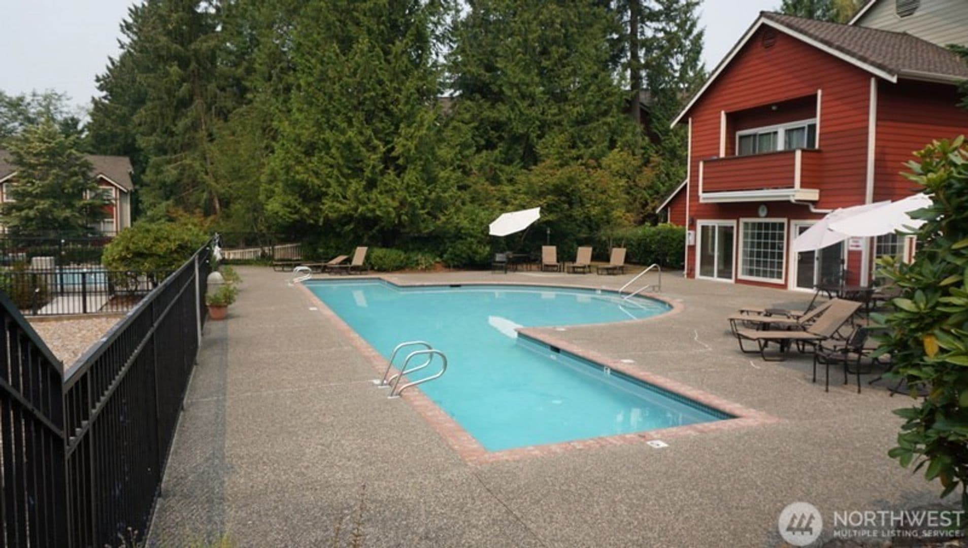Mill Creek Condo: 15433 Country Club Dr #D304