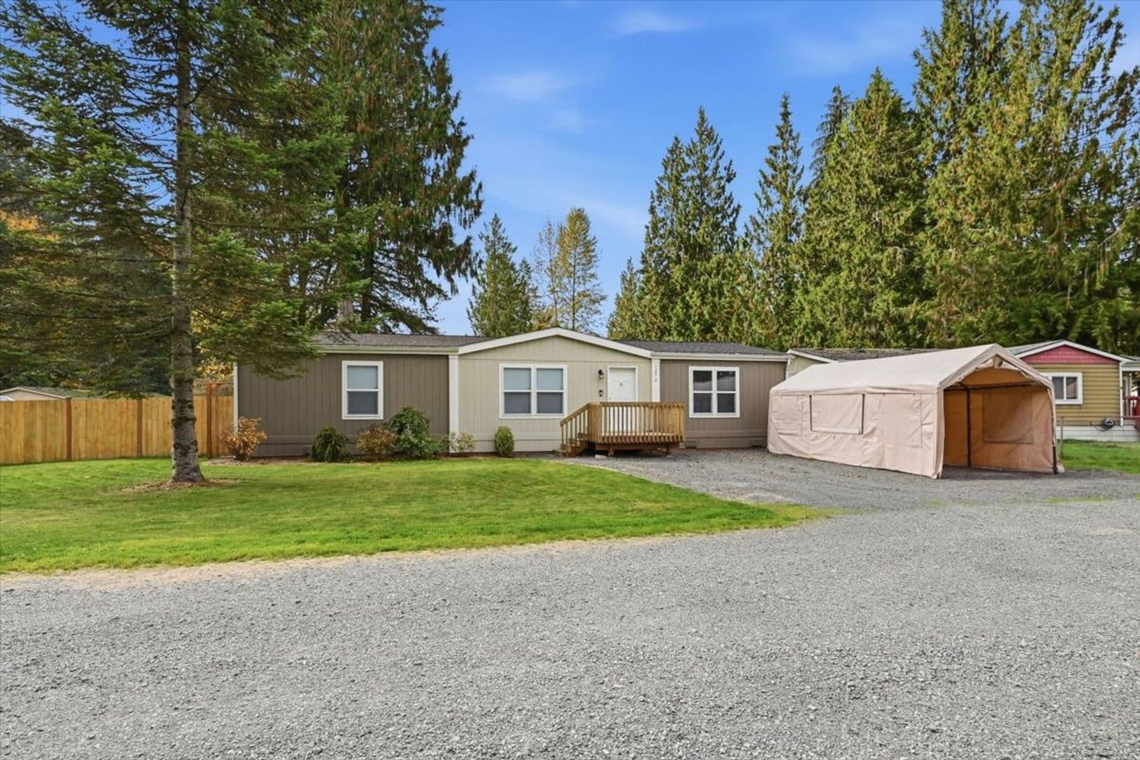 Granite Falls House: 13012 View Place