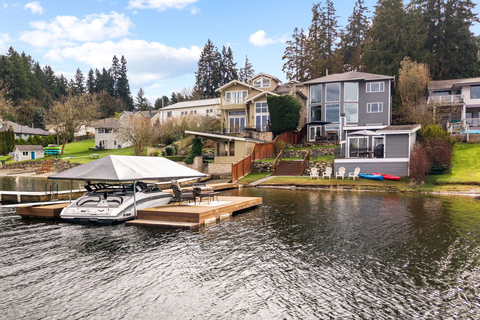 Bellevue House: 17714 SE 40th Place