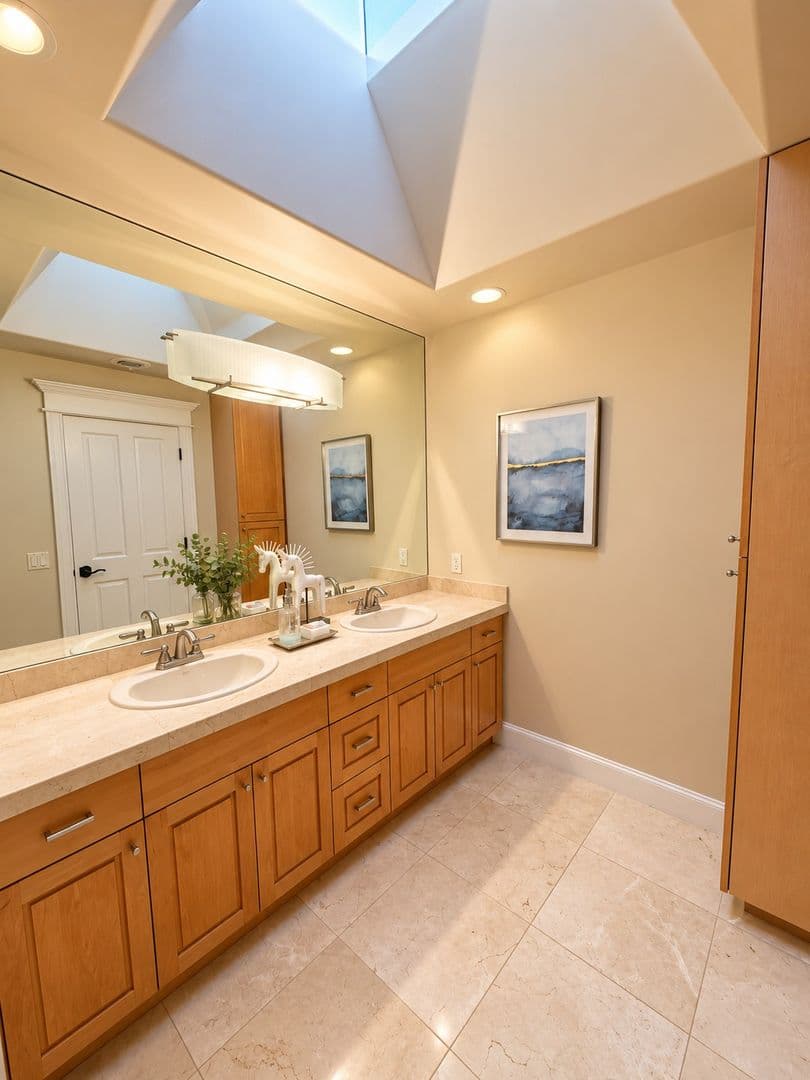 Sammamish House: 4239 206th Avenue SE