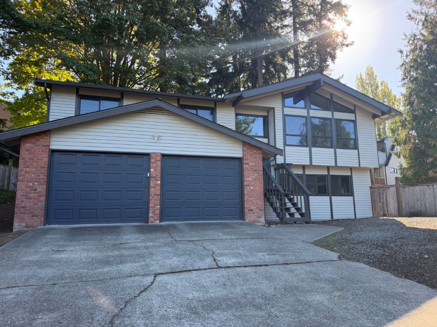 Kirkland House: 11721 NE 75th Place