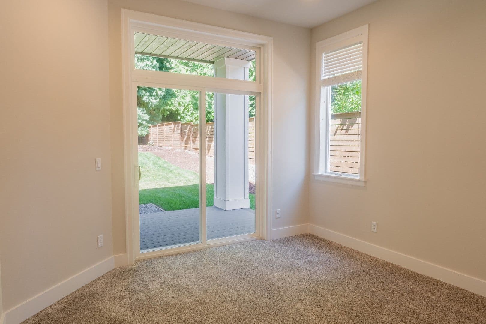 Kirkland House: 10420 NE 112th St