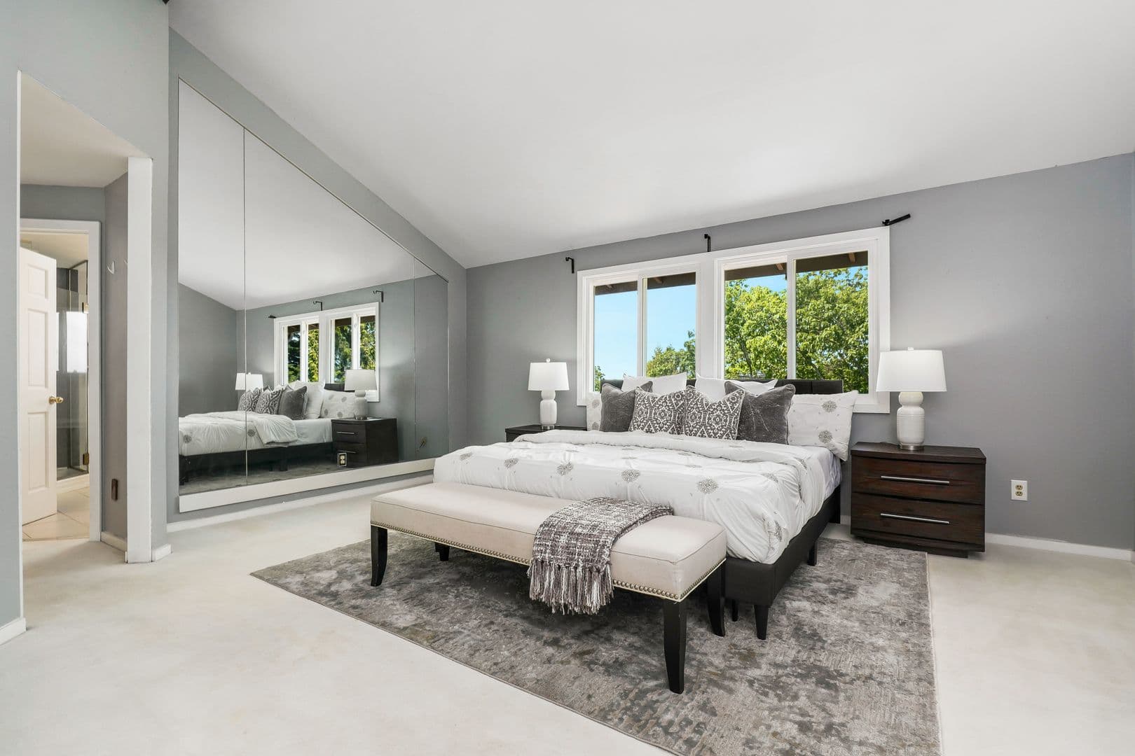 Clyde Hill House: 8808 NE 14th Street