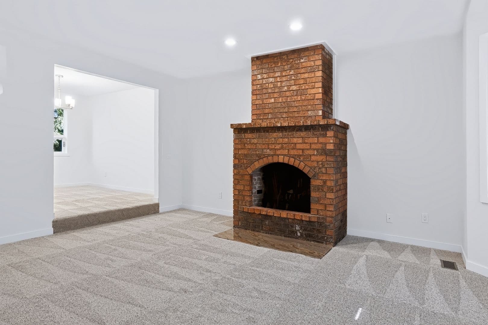 Kirkland House: 10418 114th Place NE