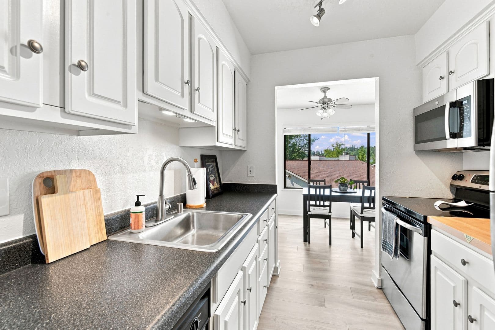 Kirkland Condo: 9926 NE 116th Street #302