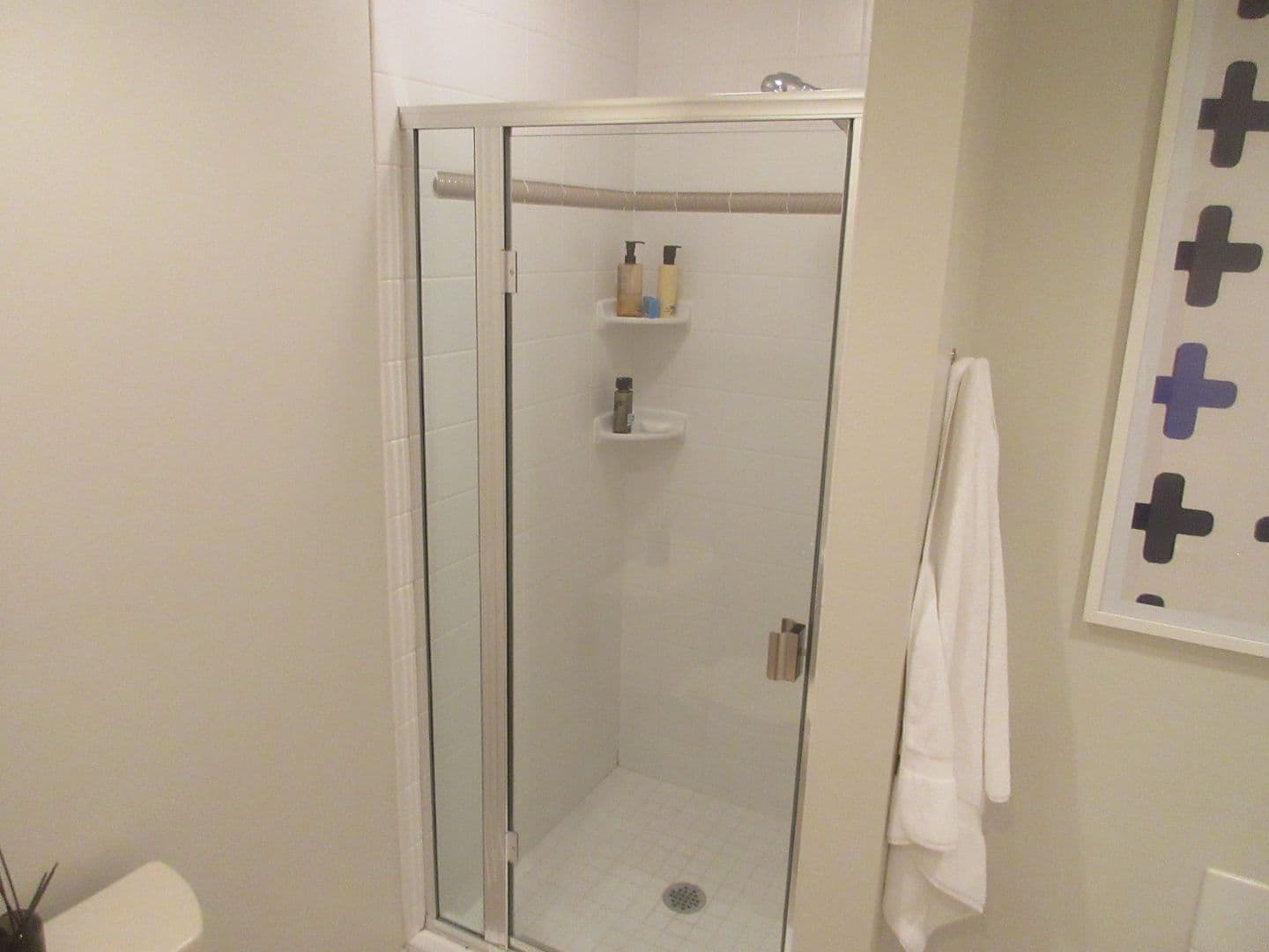Clyde Hill House: 8831 NE 28th St