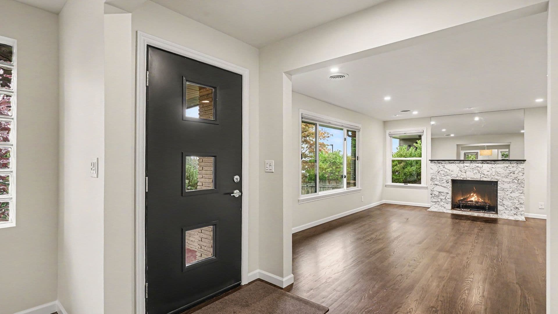 Seattle House: 10680 Marine View Drive SW