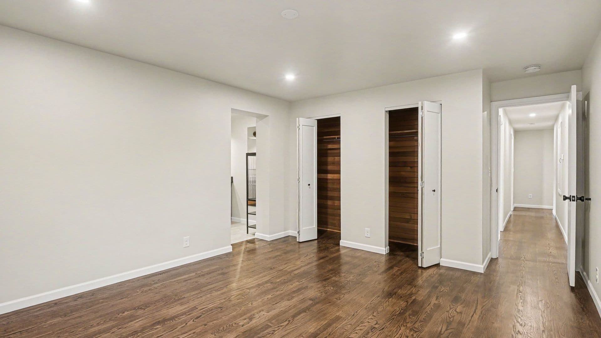 Seattle House: 10680 Marine View Drive SW