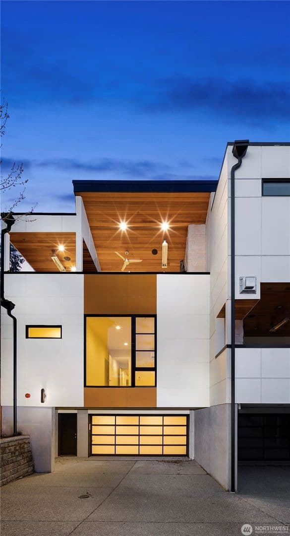 Kirkland House: 1309 Market Street
