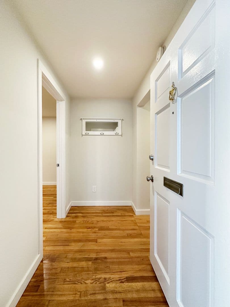 Seattle House: 1111 34th Ave