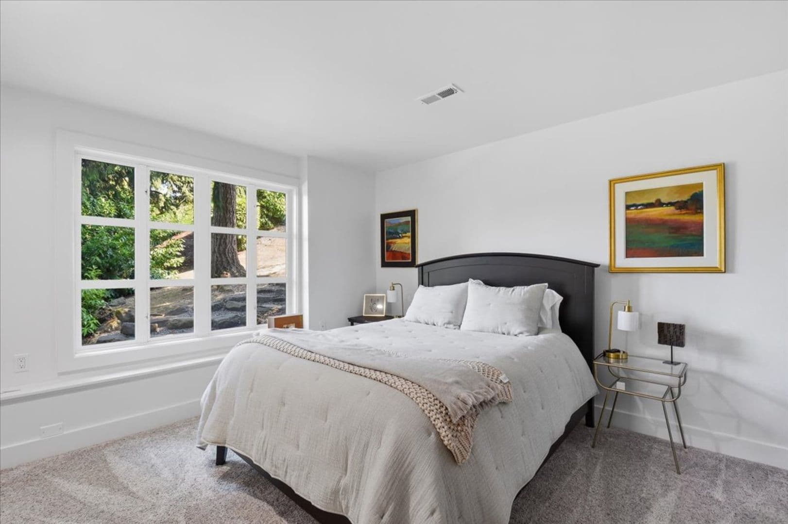 Medina House: 631 84th Avenue NE